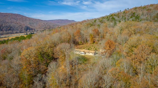 519 Hargiss Cove Road, South Pittsburg, TN 37380