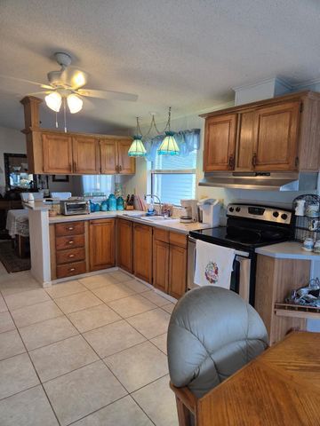 5650 Hemingway Court 9, Fort Pierce, FL 34982