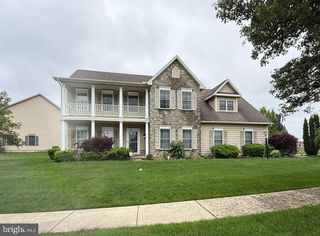 2205 PULLMAN WAY, Hummelstown, PA 17036