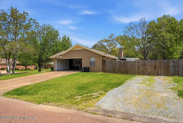 3683 Wilcox Drive, Pearl, MS 39208
