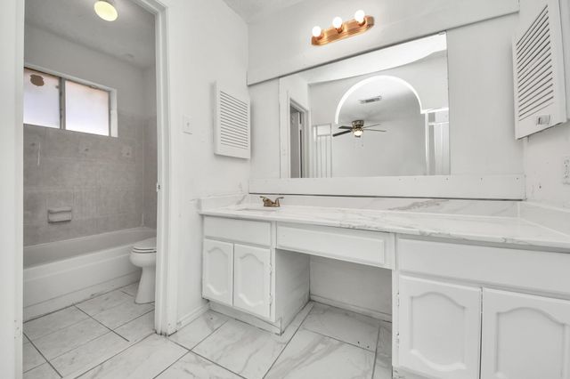 20121 Cottonglade Lane, Humble, TX 77338