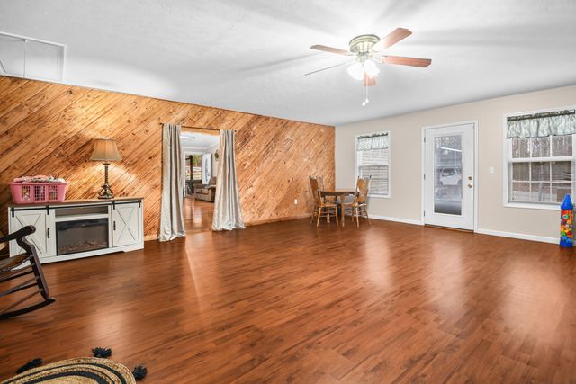 334 Vina Brown Road, Stearns, KY 42647