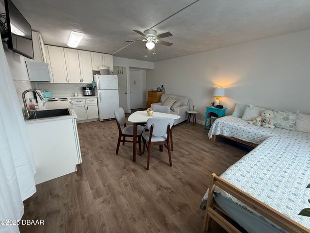 2711 N Halifax Ave Apt 288, Daytona Beach, FL 32118