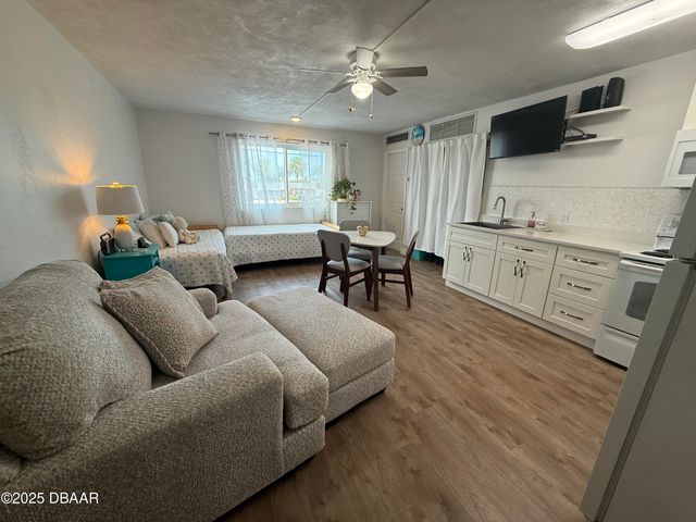 2711 N Halifax Ave Apt 288, Daytona Beach, FL 32118