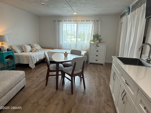 2711 N Halifax Ave Apt 288, Daytona Beach, FL 32118