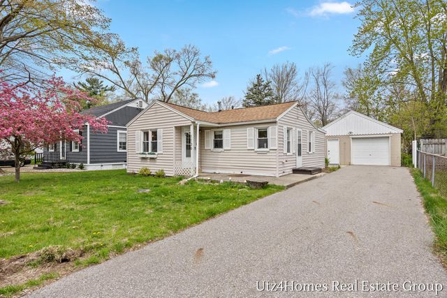 1136 Wilson Court, Norton Shores, MI 49441