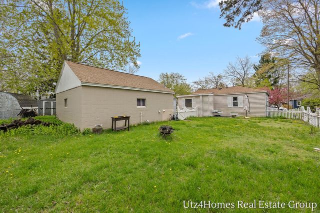1136 Wilson Court, Norton Shores, MI 49441