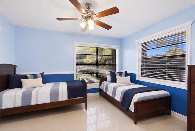 1470 Summit Run Circle, West Palm Beach, FL 33415