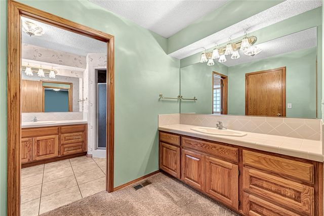 1 Newent Lane, Bella Vista, AR 72714