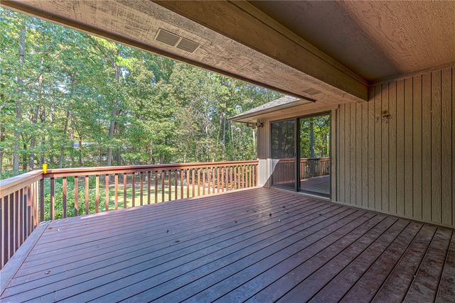 1 Newent Lane, Bella Vista, AR 72714