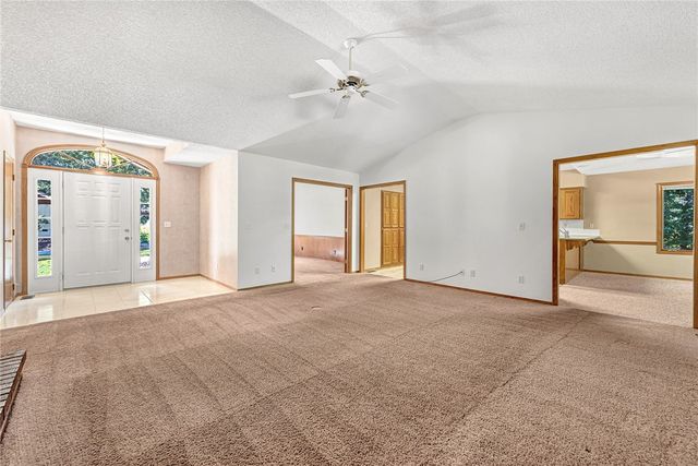 1 Newent Lane, Bella Vista, AR 72714