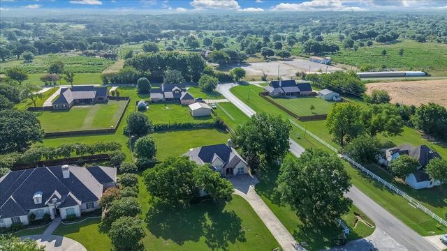 30 Tananger Springs Drive, Denison, TX 75021