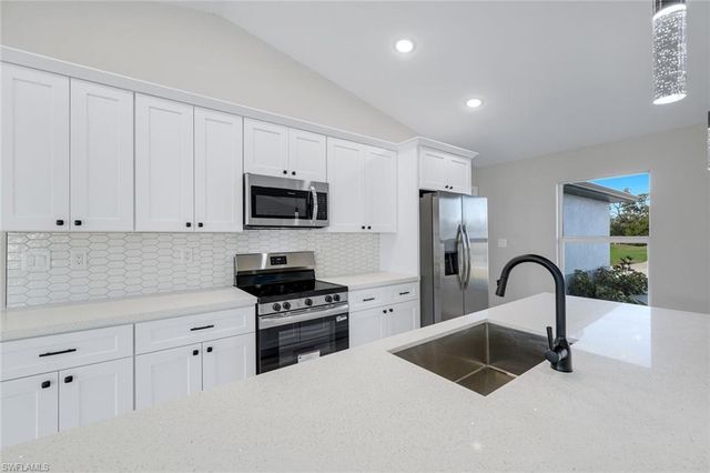 1105 NW 21st AVE, Cape Coral, FL 33993