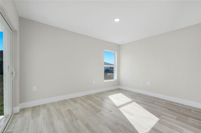 1105 NW 21st AVE, Cape Coral, FL 33993