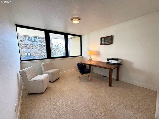 255 Sw HARRISON St, Portland, OR 97201