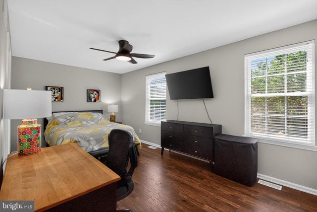 54 KNOLL DRIVE, Clementon, NJ 08021