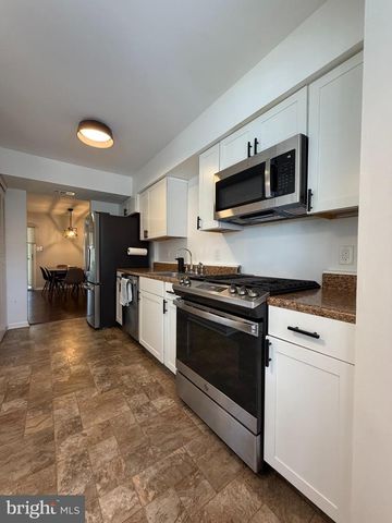 54 KNOLL DRIVE, Clementon, NJ 08021