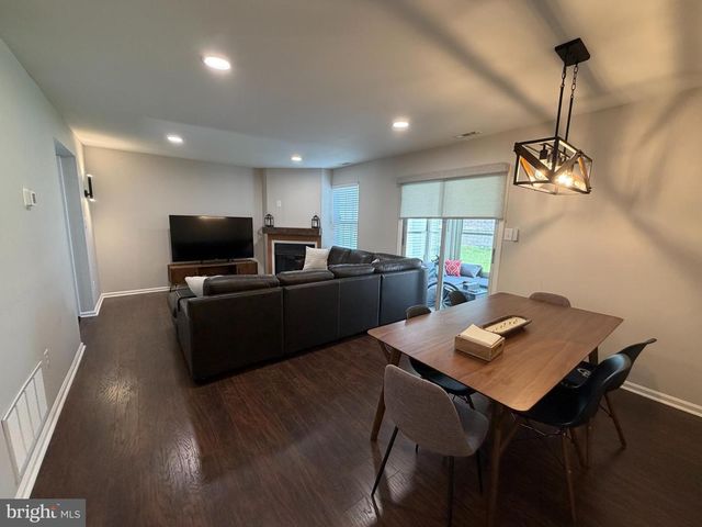 54 KNOLL DRIVE, Clementon, NJ 08021