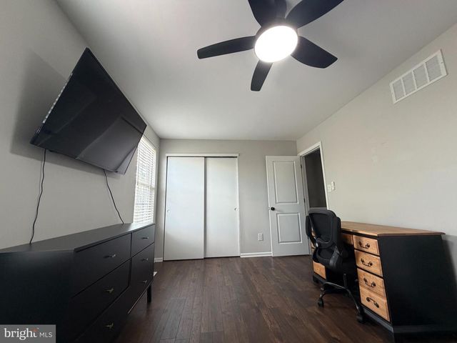 54 KNOLL DRIVE, Clementon, NJ 08021