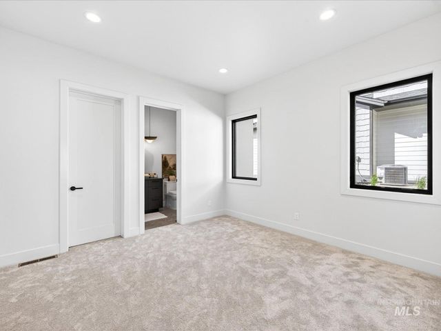 3617 N Harvest Moon, Eagle, ID 83616