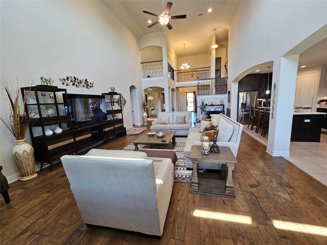 1505 Hudson Drive, Ennis, TX 75119