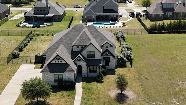 1505 Hudson Drive, Ennis, TX 75119