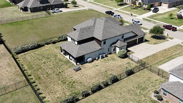1505 Hudson Drive, Ennis, TX 75119