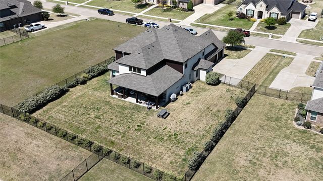 1505 Hudson Drive, Ennis, TX 75119