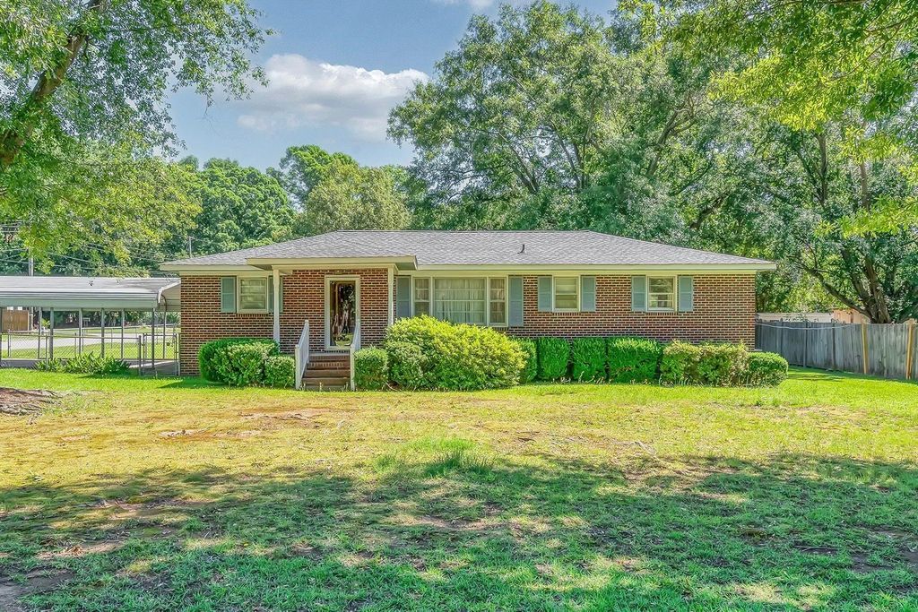 2899 Stone Station Road, Roebuck, SC 29376