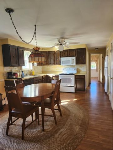 81 Sophia Drive, Warwick, RI 02886