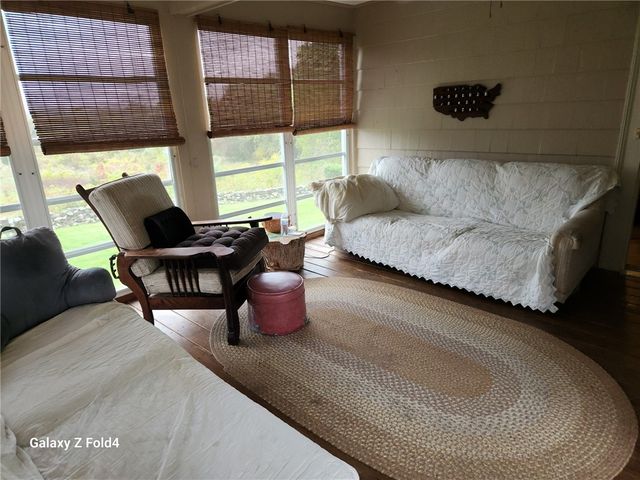 81 Sophia Drive, Warwick, RI 02886