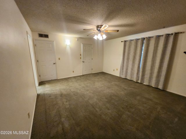 1833 S Oak Park Drive, Tucson, AZ 85710