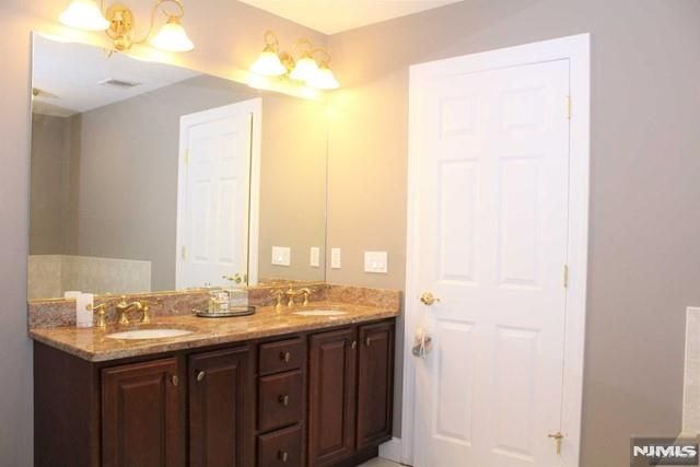 26 Candlewood Drive, Old Tappan, NJ 07675