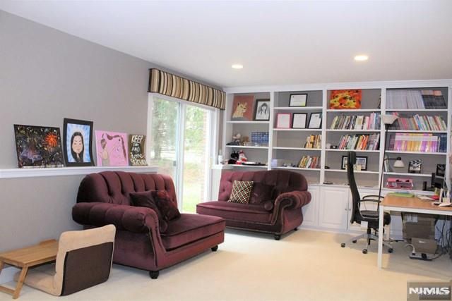 26 Candlewood Drive, Old Tappan, NJ 07675