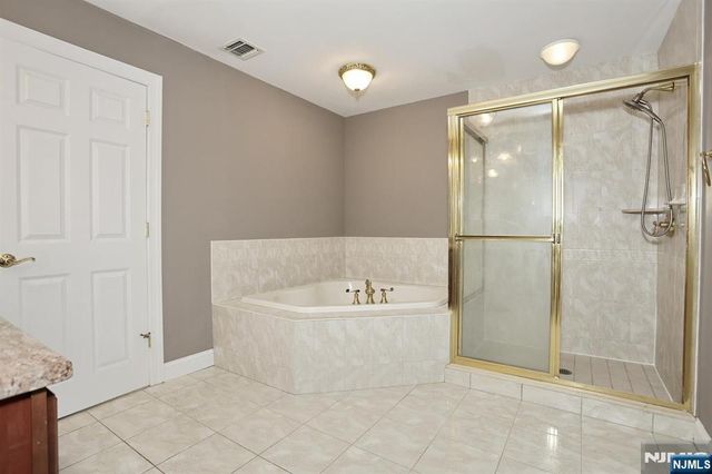 26 Candlewood Drive, Old Tappan, NJ 07675