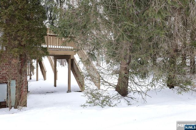 26 Candlewood Drive, Old Tappan, NJ 07675