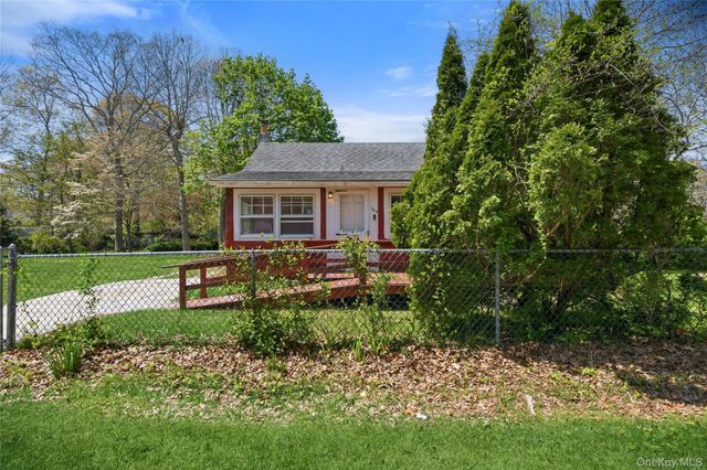 184 Magnolia Drive, Mastic Beach, NY 11951