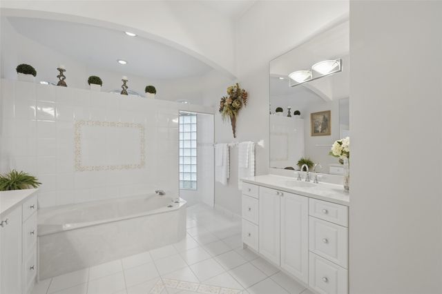 12125 NW 10th St, Coral Springs, FL 33071