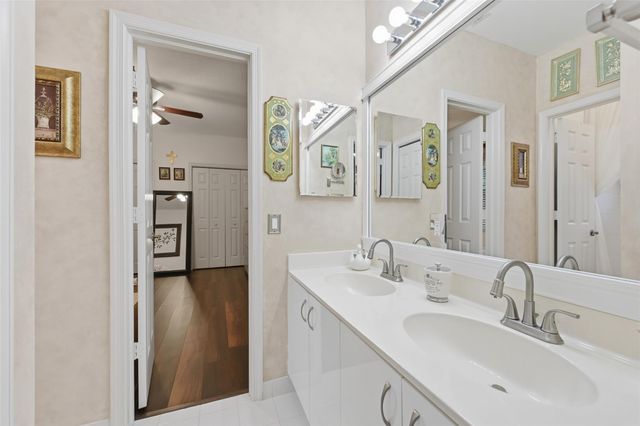 12125 NW 10th St, Coral Springs, FL 33071