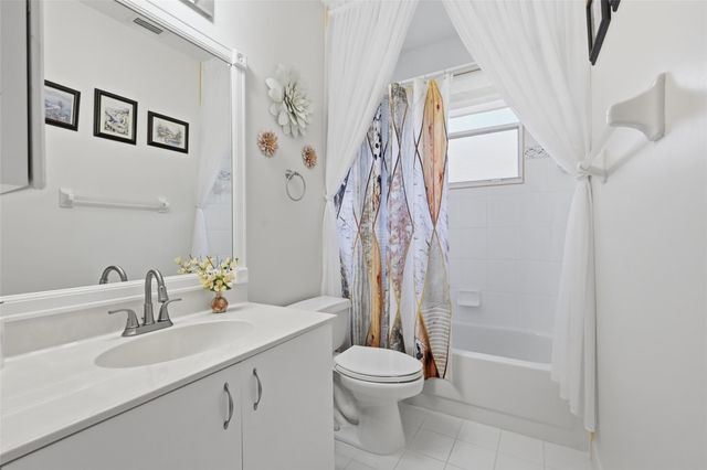 12125 NW 10th St, Coral Springs, FL 33071