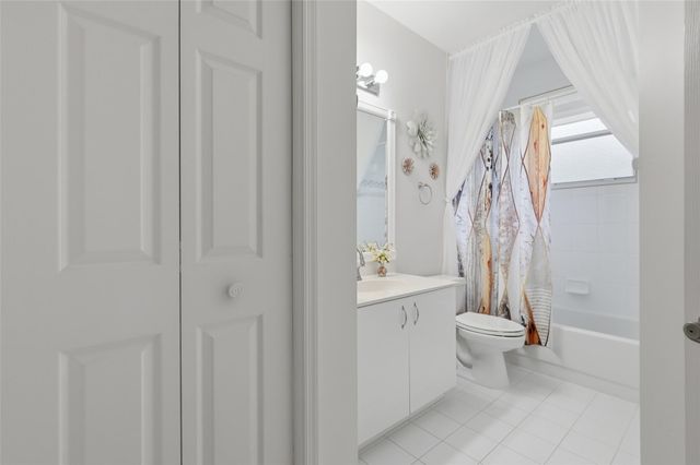 12125 NW 10th St, Coral Springs, FL 33071