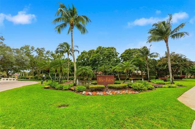 12125 NW 10th St, Coral Springs, FL 33071