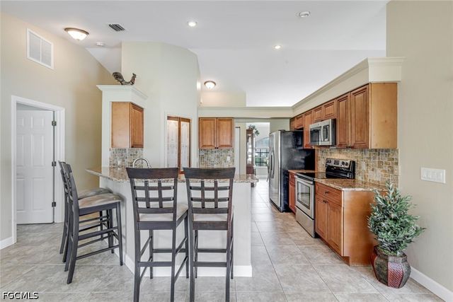 2838 SW 50th TER, Cape Coral, FL 33914
