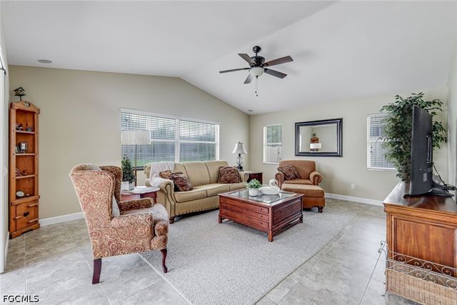 2838 SW 50th TER, Cape Coral, FL 33914