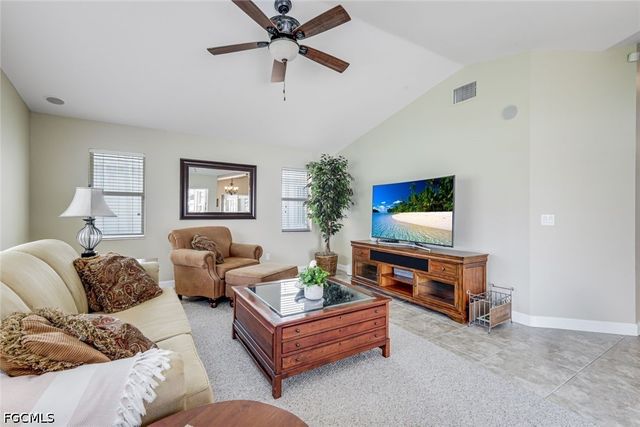 2838 SW 50th TER, Cape Coral, FL 33914
