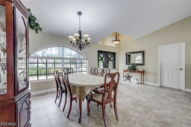 2838 SW 50th TER, Cape Coral, FL 33914