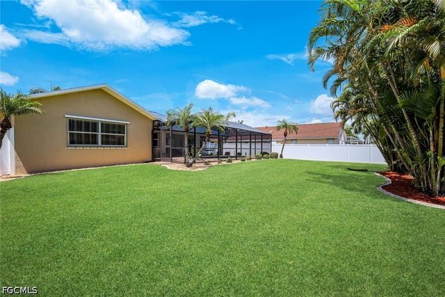 2838 SW 50th TER, Cape Coral, FL 33914