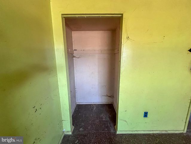 4 MARTELL RD, Newark, DE 19713