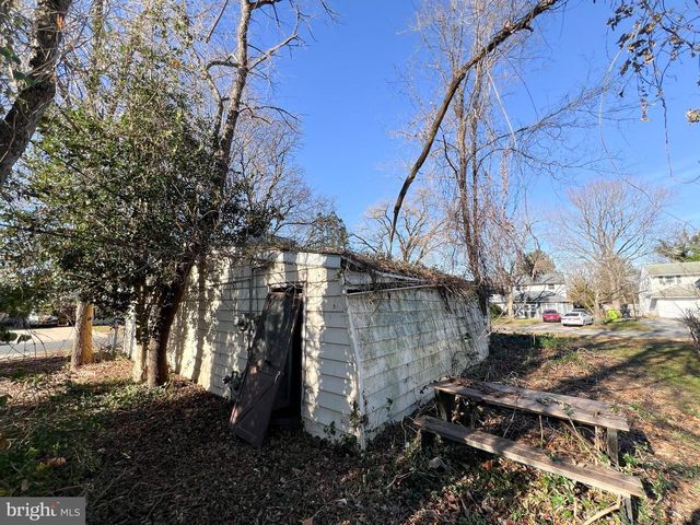 4 MARTELL RD, Newark, DE 19713