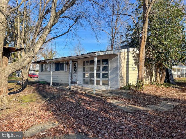 4 MARTELL RD, Newark, DE 19713